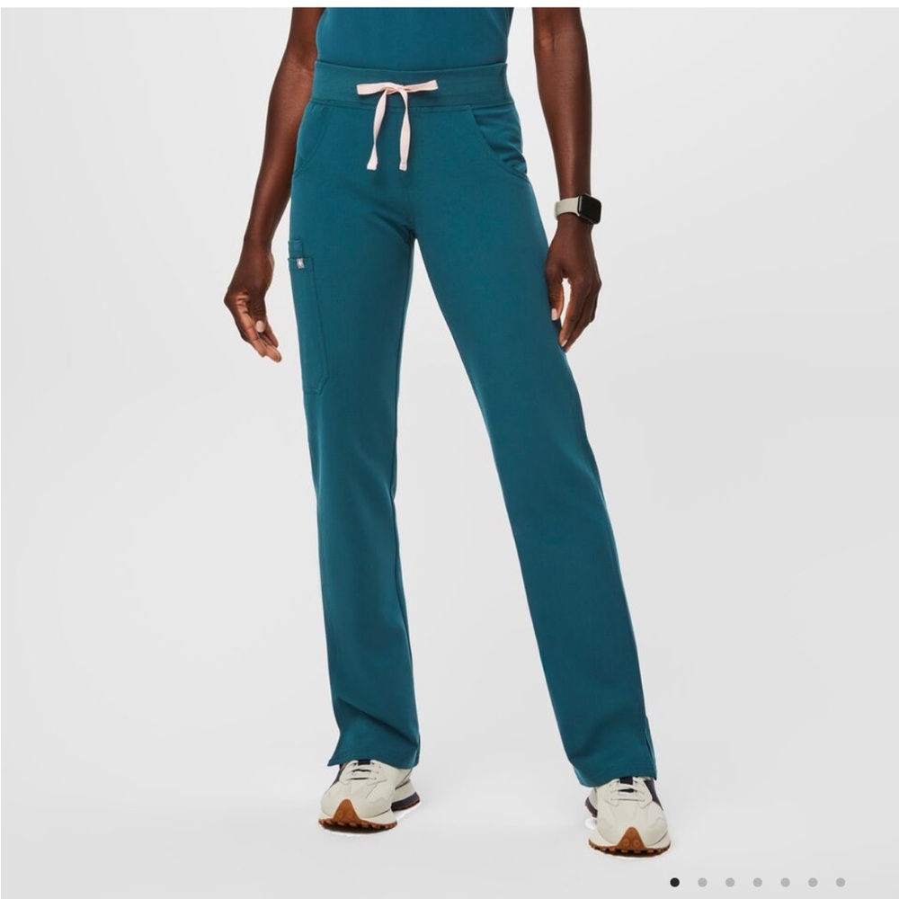 Figs Kade Cargo Pants